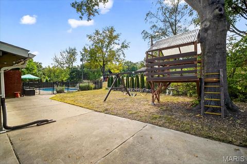 Tiny photo for 833 Twosome Court, Ballwin, MO 63011 (MLS # 25070348)