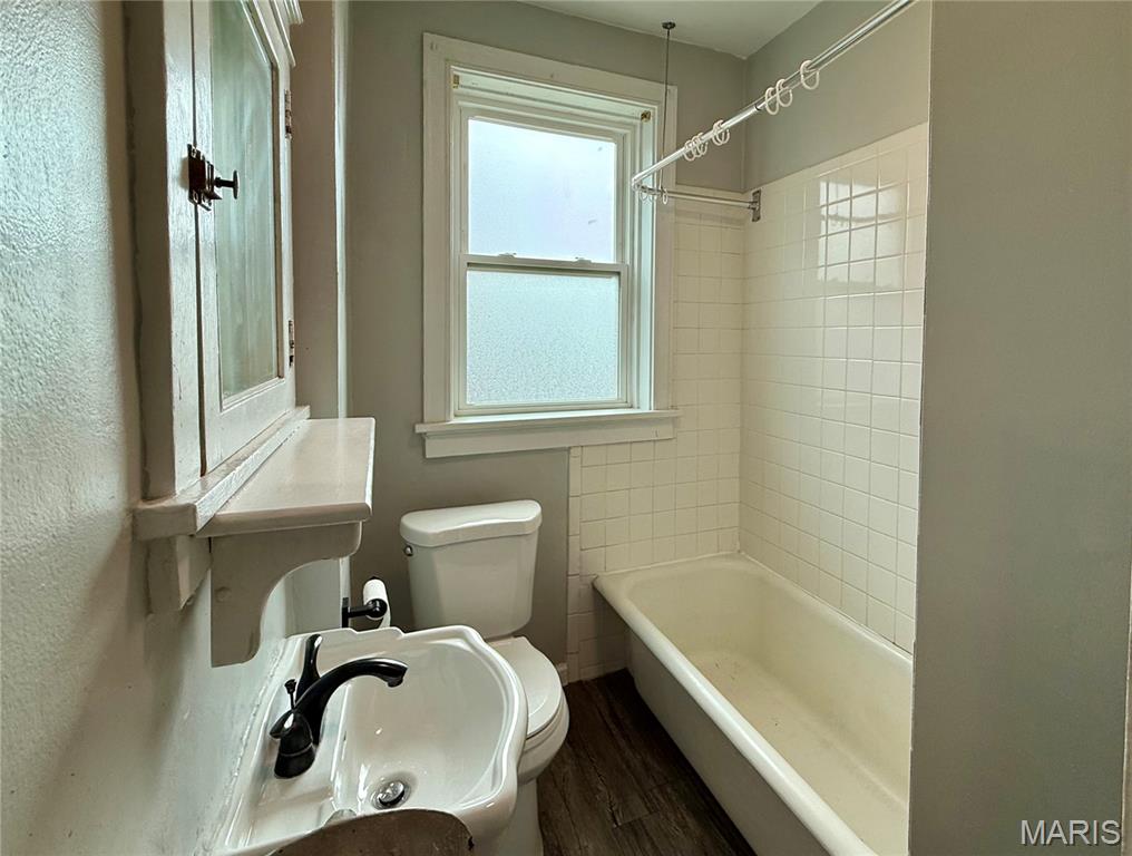 St Louis, Missouri 63109, United States, 2 Bedrooms Bedrooms, ,1 BathroomBathrooms,Residential,Active,152731