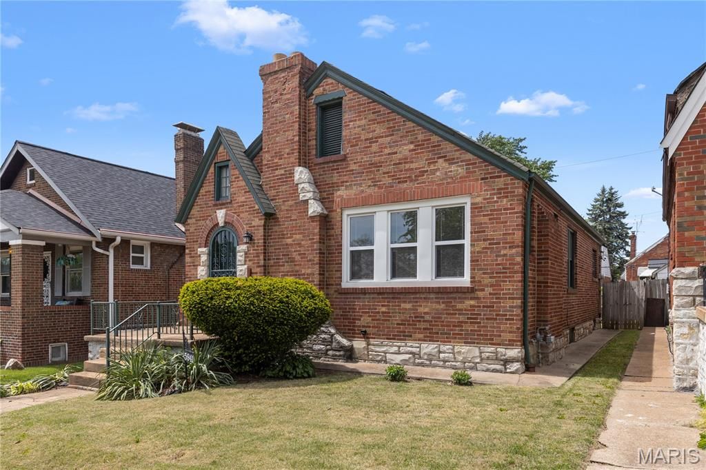 Photo of 5941 Park Lane, St Louis, MO 63147 (MLS # 26026590)