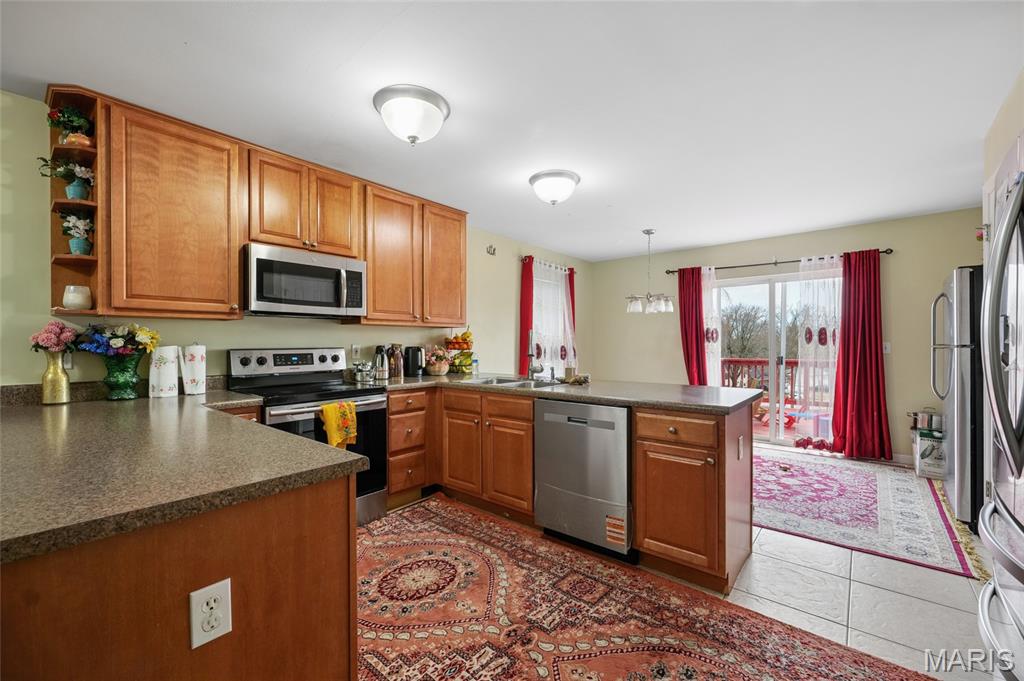 1604 Ville Gloria Lane