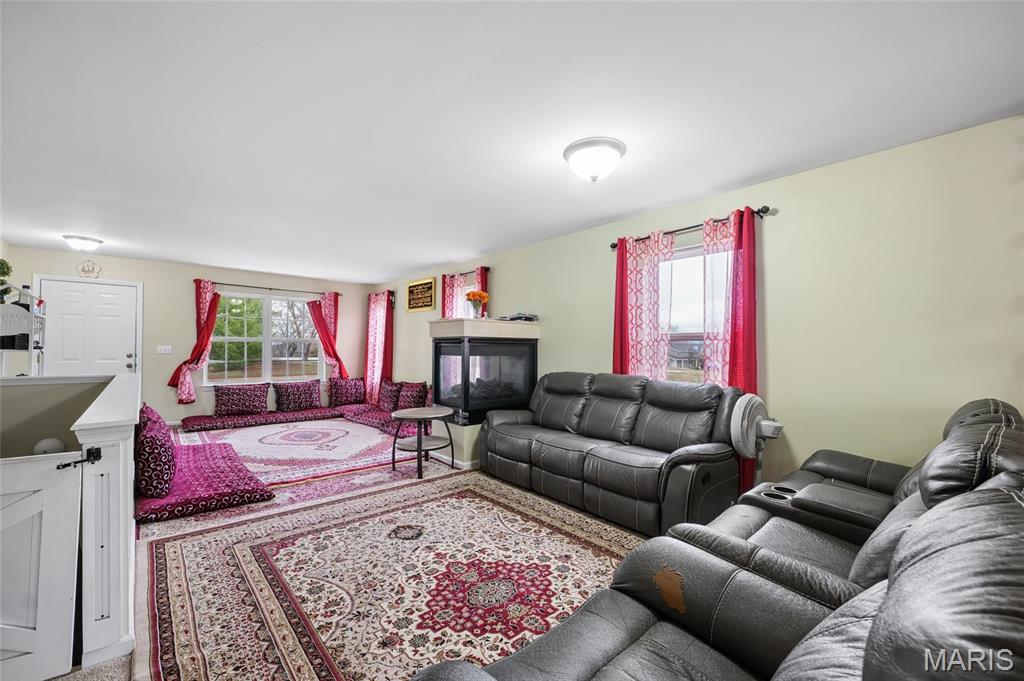 1604 Ville Gloria Lane