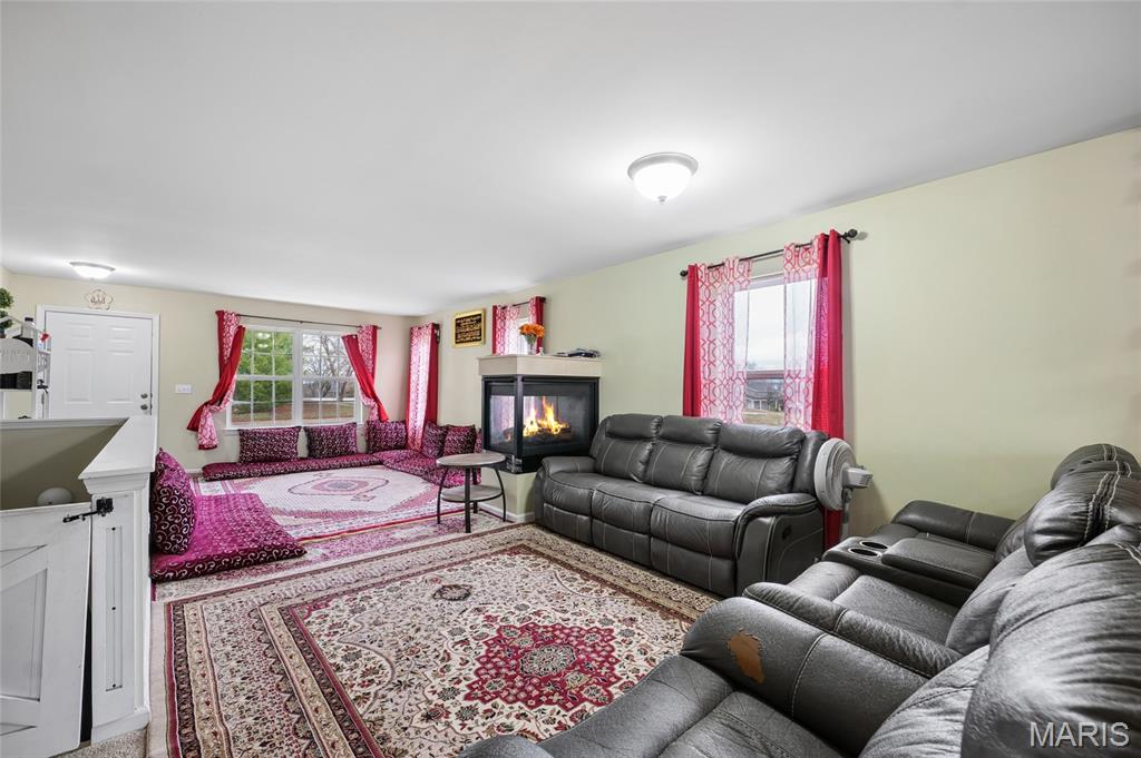 1604 Ville Gloria Lane