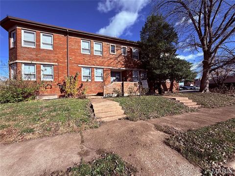 1313 21st  St. Granite City IL 62040