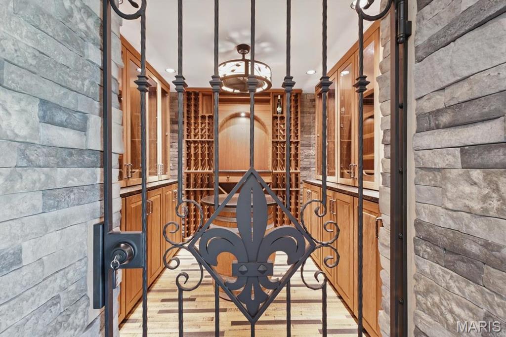 Country Club Green - Residential