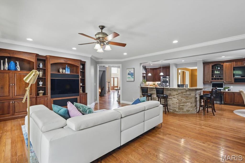 Country Club Green - Residential