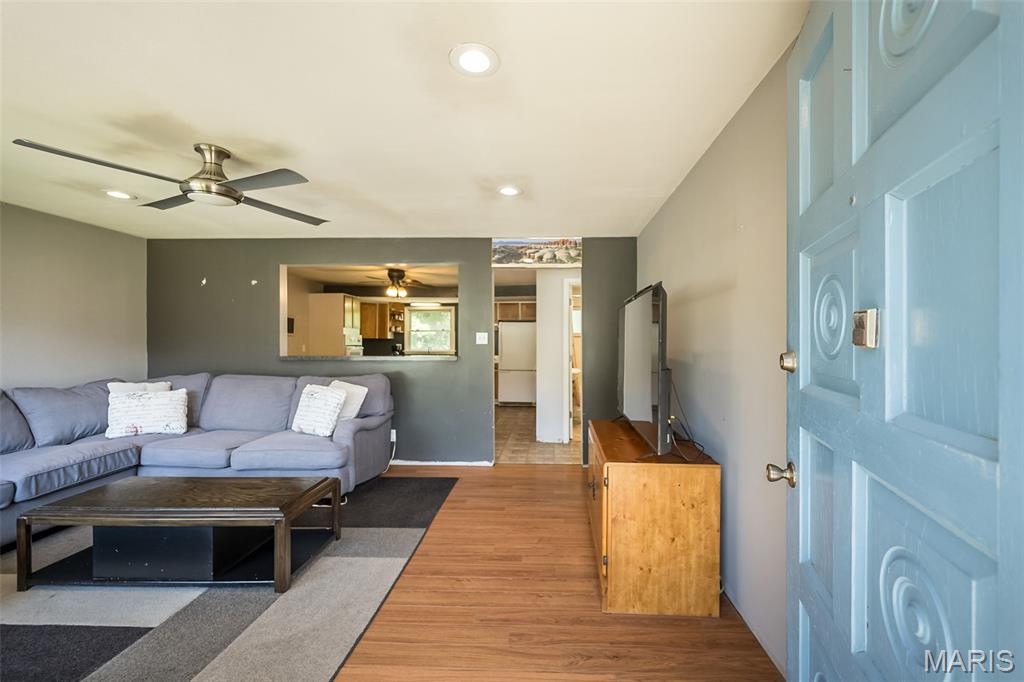 2390 Glenn Drive