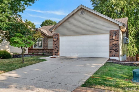 Tiny photo for 926 Oakwood Farms Lane, Ballwin, MO 63021 (MLS # 26056142)
