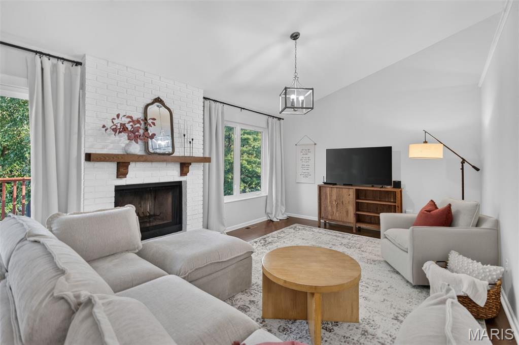 926 Oakwood Farms Lane