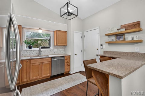 Tiny photo for 926 Oakwood Farms Lane, Ballwin, MO 63021 (MLS # 26056142)