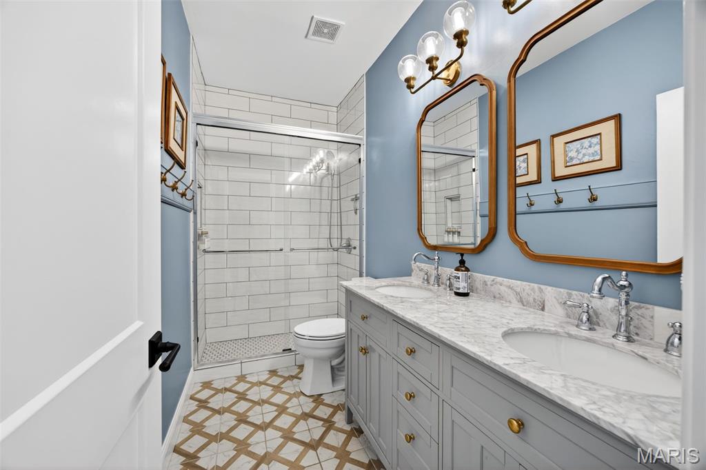 Camelot - Residential