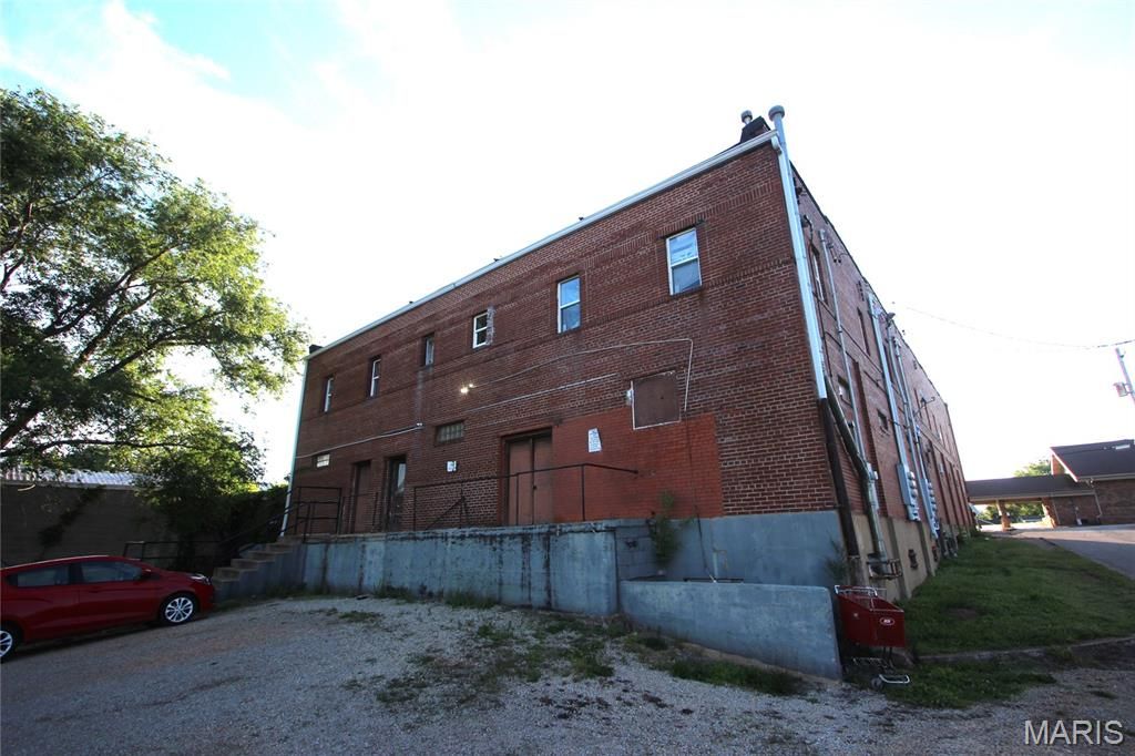 Photo of 105 N Division Street, Bonne Terre, MO 63628 (MLS # 26028987)