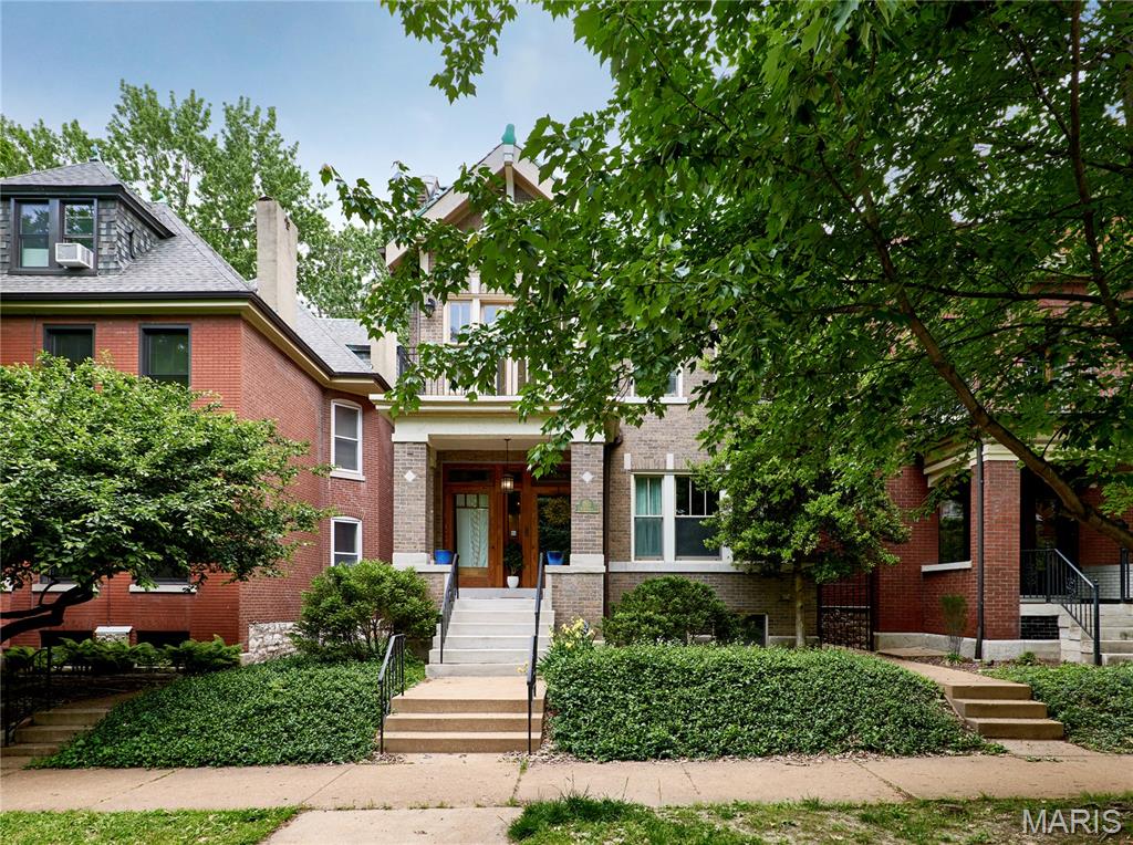 Photo of 3863 Utah Place, St Louis, MO 63116 (MLS # 26028097)