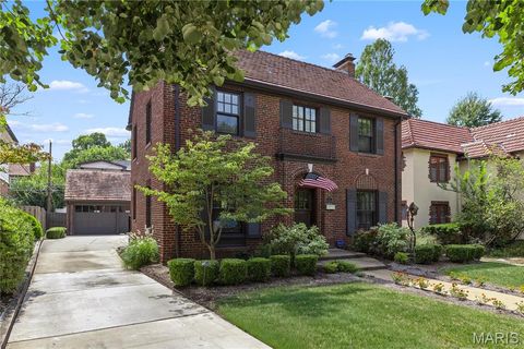 7564 Stanford Avenue University City MO 63130