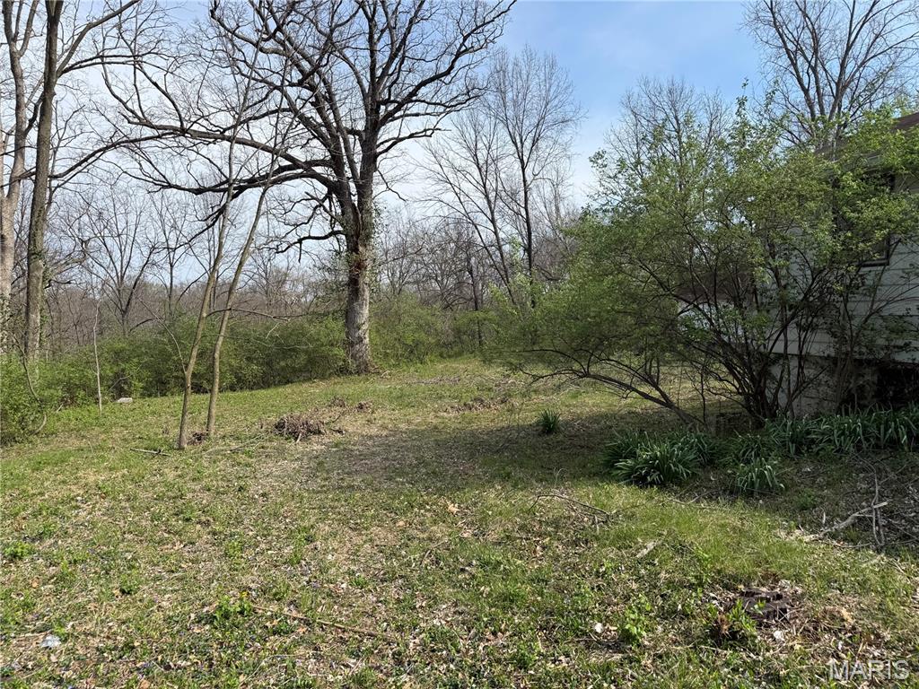 1925 W Woodbine Avenue