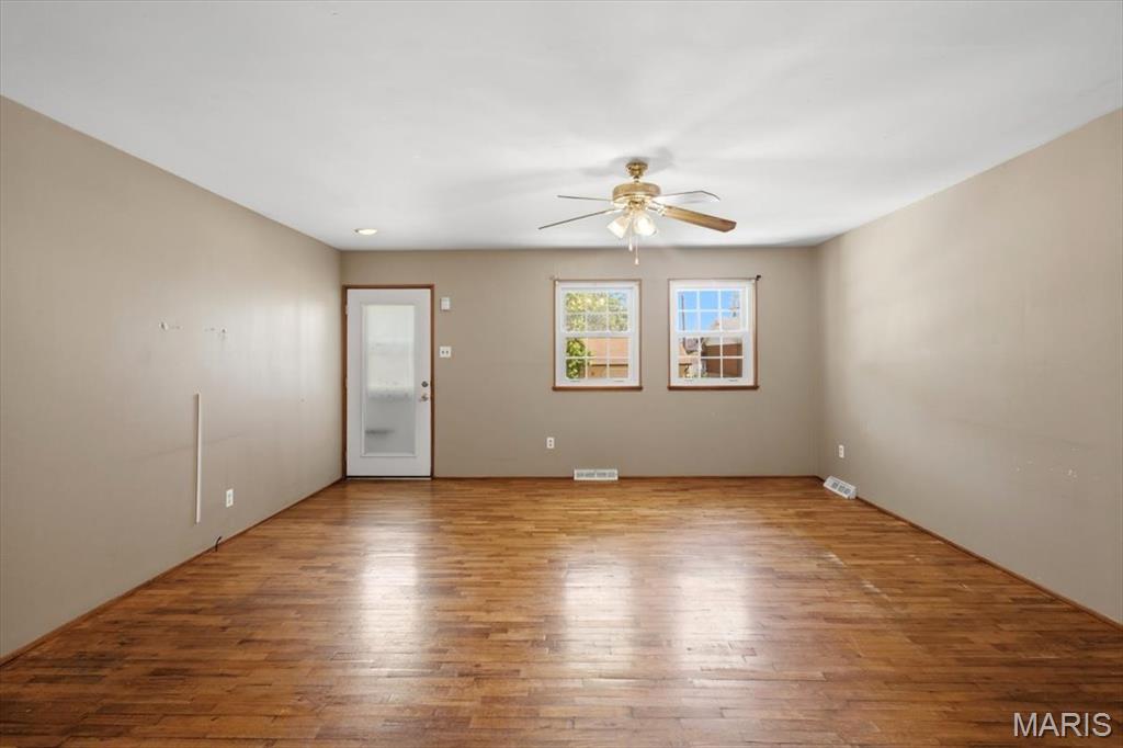 Teakwood Place 3 - Residential