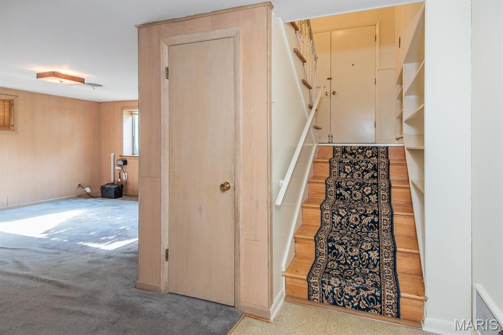 Kirkwood, Missouri 63122, United States, 4 Bedrooms Bedrooms, ,3 BathroomsBathrooms,Residential,Active,185081