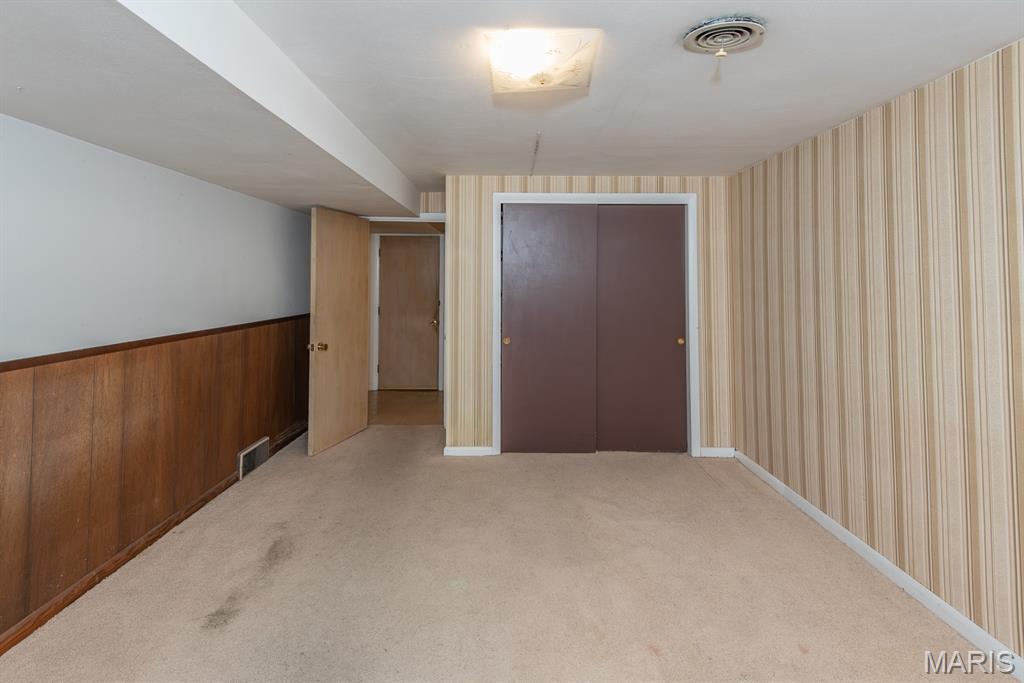 Kirkwood, Missouri 63122, United States, 4 Bedrooms Bedrooms, ,3 BathroomsBathrooms,Residential,Active,185081