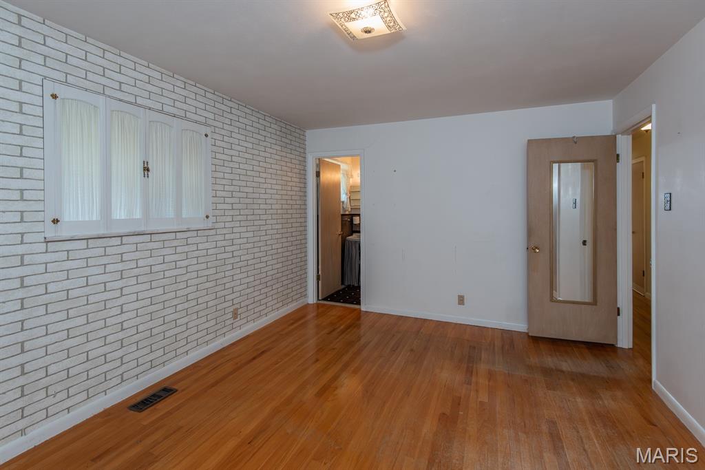 Kirkwood, Missouri 63122, United States, 4 Bedrooms Bedrooms, ,3 BathroomsBathrooms,Residential,Active,185081