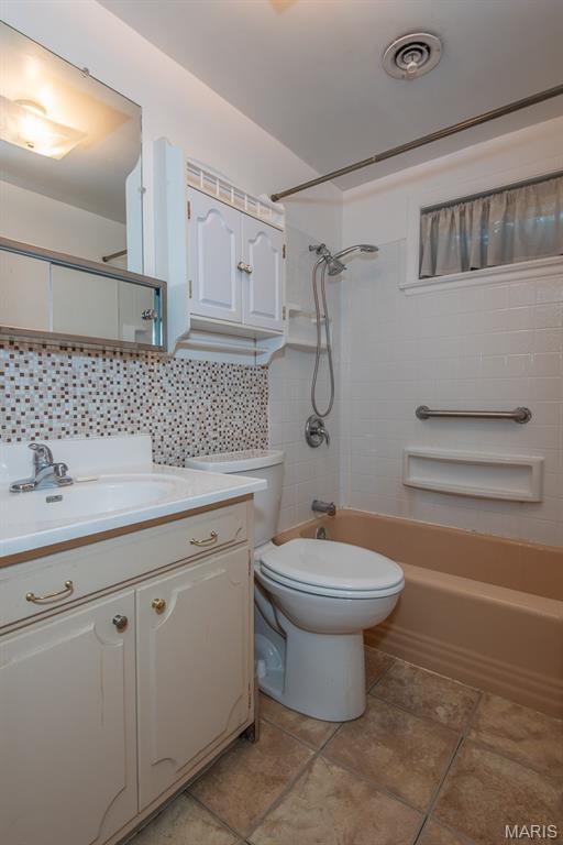 Kirkwood, Missouri 63122, United States, 4 Bedrooms Bedrooms, ,3 BathroomsBathrooms,Residential,Active,185081