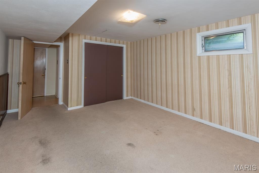 Kirkwood, Missouri 63122, United States, 4 Bedrooms Bedrooms, ,3 BathroomsBathrooms,Residential,Active,185081