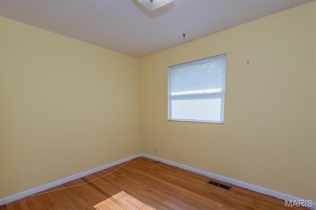 Kirkwood, Missouri 63122, United States, 4 Bedrooms Bedrooms, ,3 BathroomsBathrooms,Residential,Active,185081