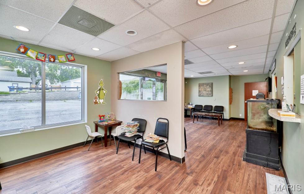 City/St Charles - Commercial Sale