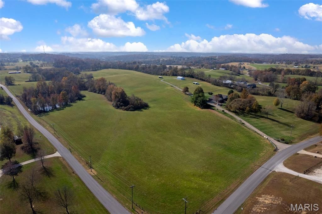 Photo of 3065 County Road 638 Tract 2, Cape Girardeau, MO 63701 (MLS # 25080226)