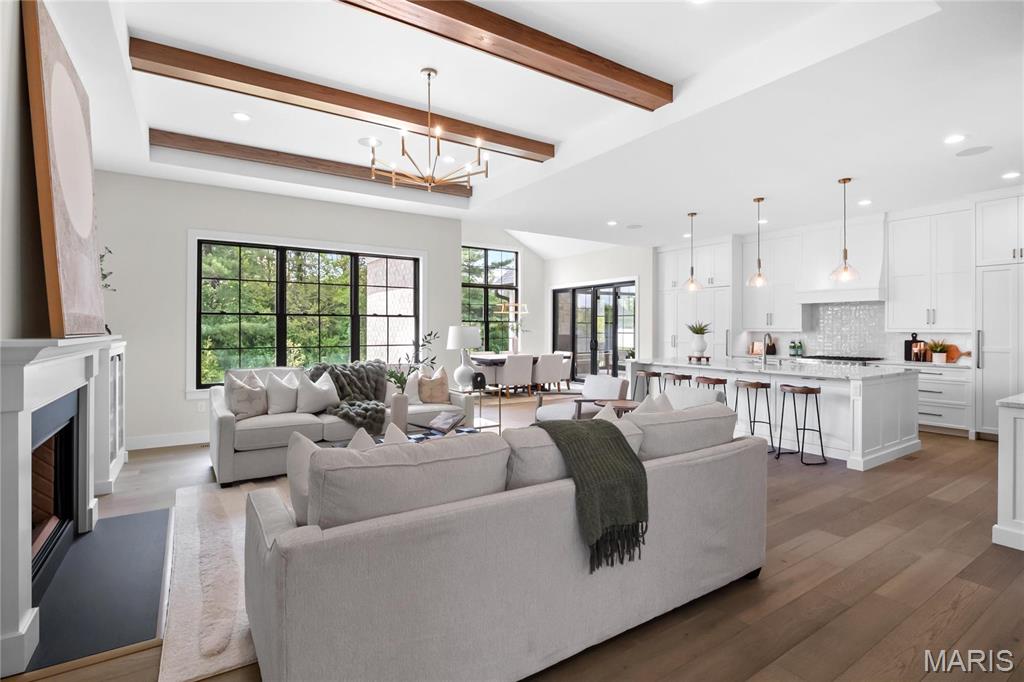 The Enclave at Frontenac and Westwood - Residential