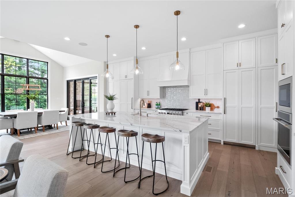 The Enclave at Frontenac and Westwood - Residential