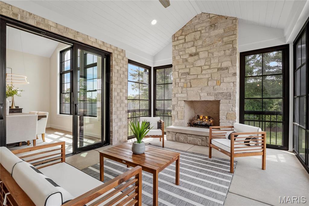 The Enclave at Frontenac and Westwood - Residential