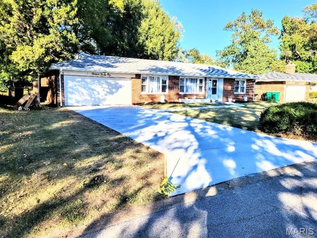 Photo of 1331 Norchester Drive, Moline Acres, MO 63137 (MLS # 25072773)