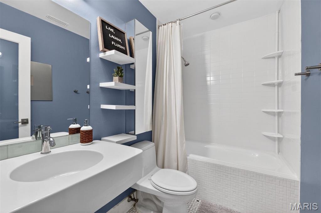 Gaslight Square - Residential