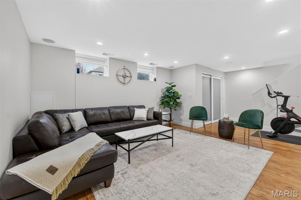 Gaslight Square - Residential