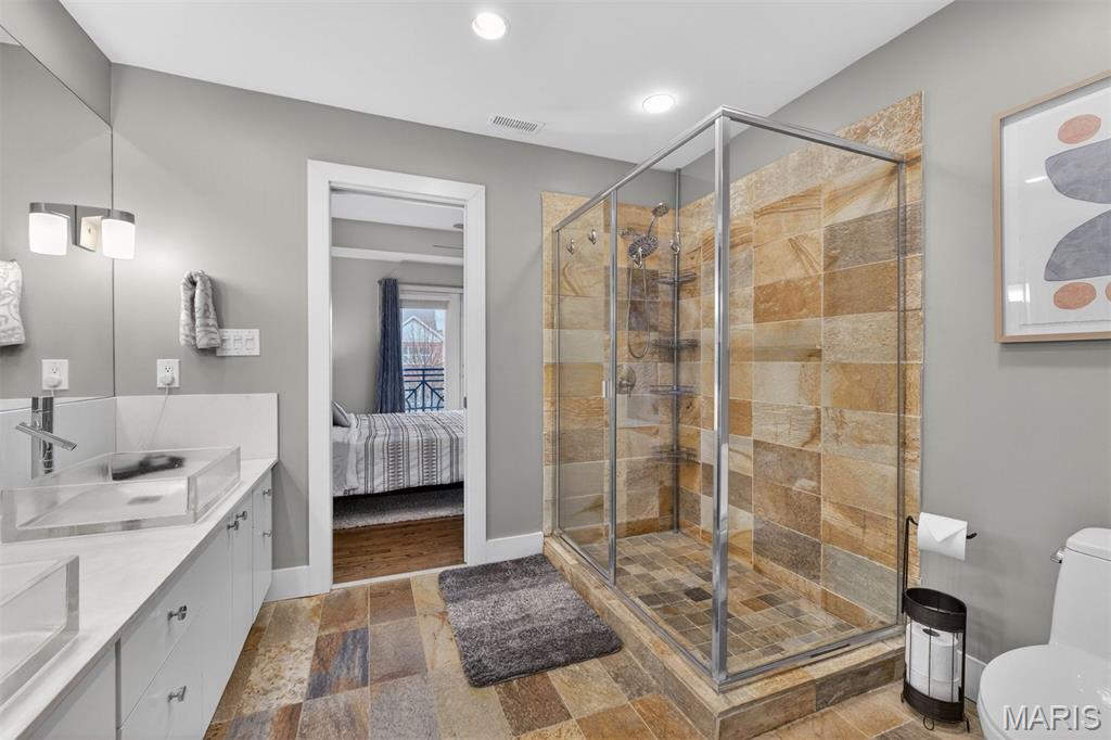 Gaslight Square - Residential