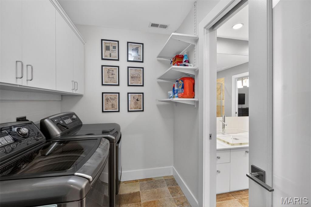 Gaslight Square - Residential