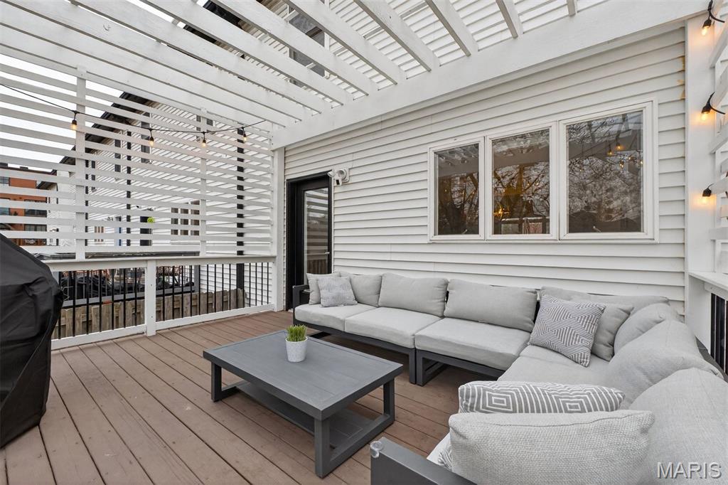 Gaslight Square - Residential