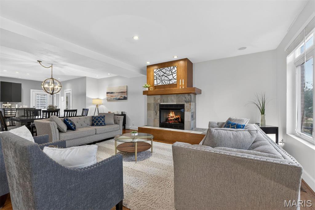 Gaslight Square - Residential