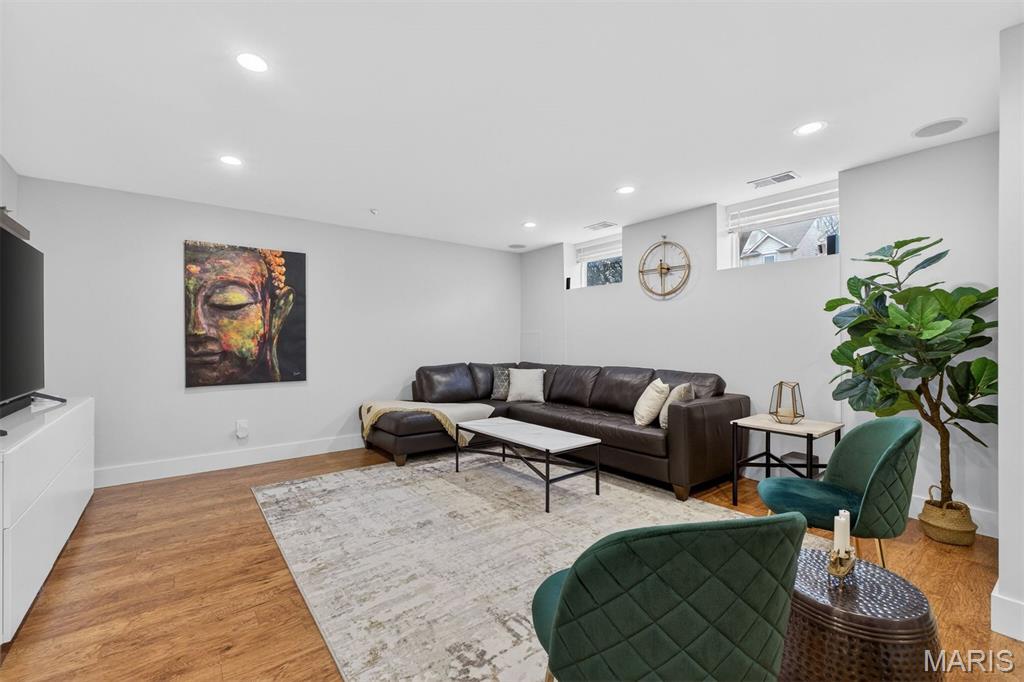 Gaslight Square - Residential