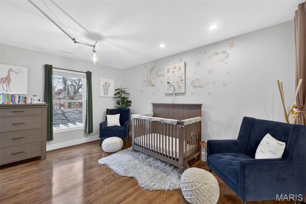 Gaslight Square - Residential