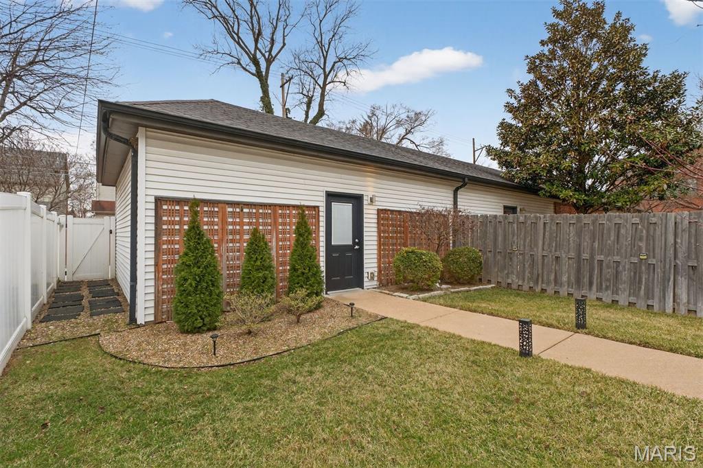 Gaslight Square - Residential