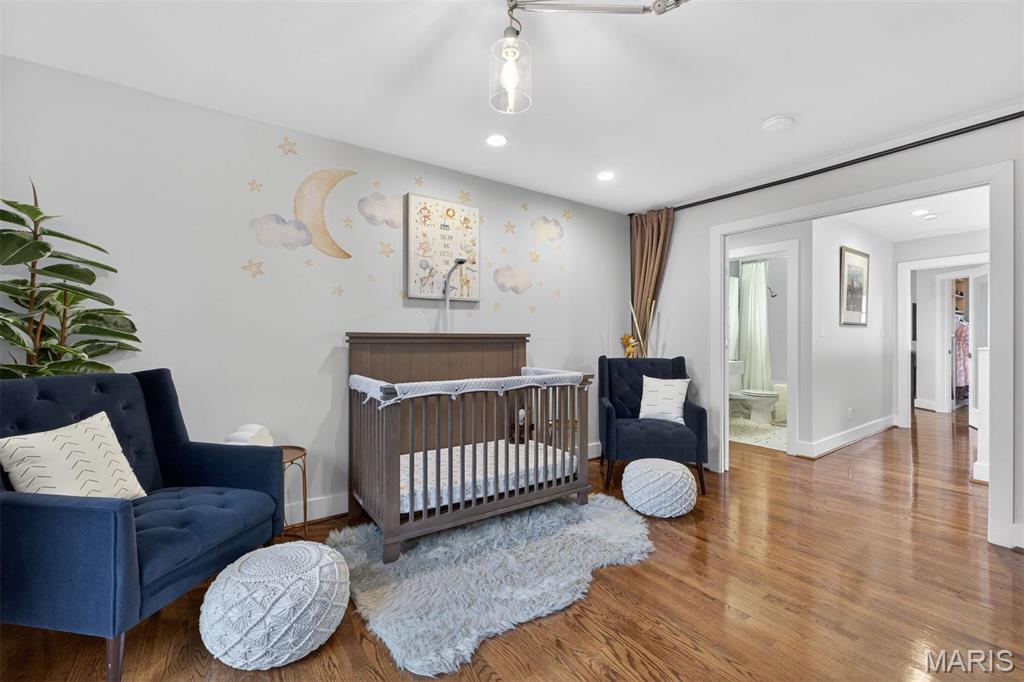 Gaslight Square - Residential