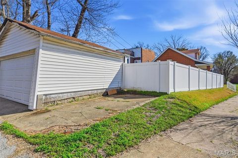 Tiny photo for 2703 Pestalozzi Street, St Louis, MO 63118 (MLS # 26013592)