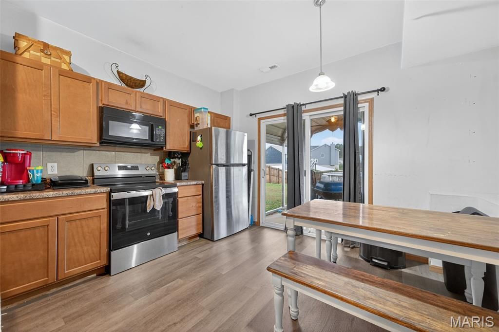 Photo of 904 Arapaho Drive, Warrenton, MO 63383 (MLS # 25073461)