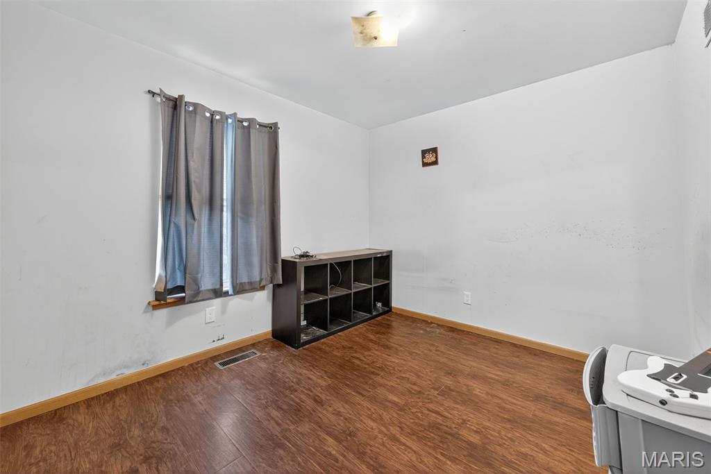 Warrenton, Missouri 63383, United States, 4 Bedrooms Bedrooms, ,2 BathroomsBathrooms,Residential,Pending,235977