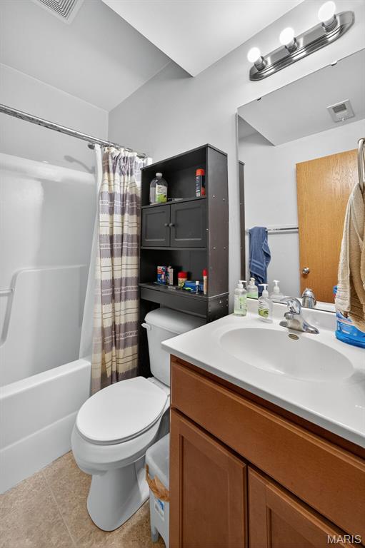 Warrenton, Missouri 63383, United States, 4 Bedrooms Bedrooms, ,2 BathroomsBathrooms,Residential,Pending,235977