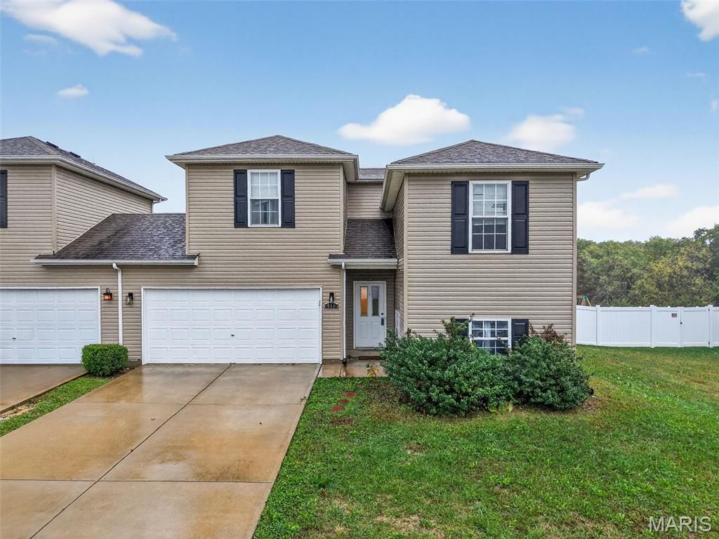 Photo of 904 Arapaho Drive, Warrenton, MO 63383 (MLS # 25073461)