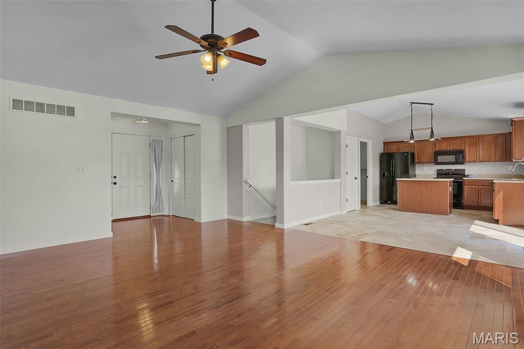 Shadow Ridge Estate - Residential