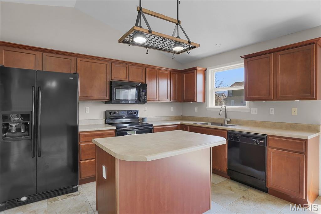 Shadow Ridge Estate - Residential