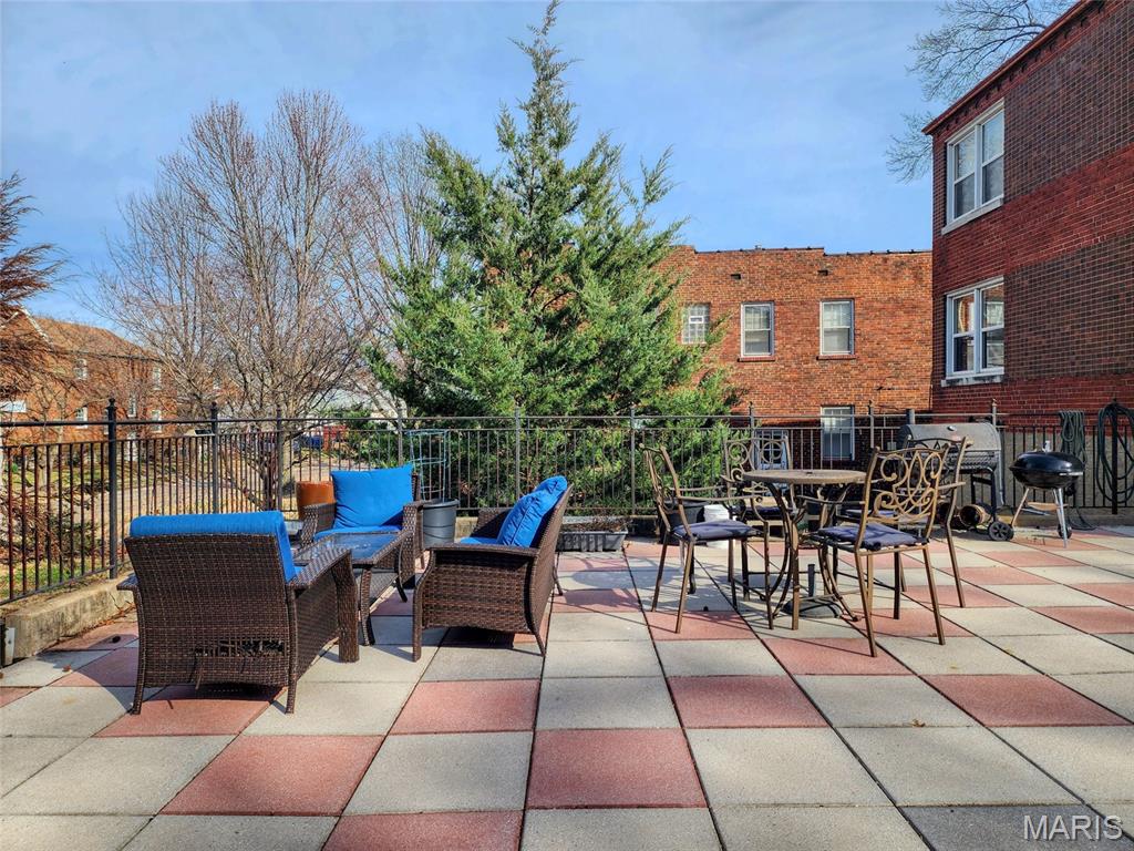 Westmoor Park 2 - Residential Lease