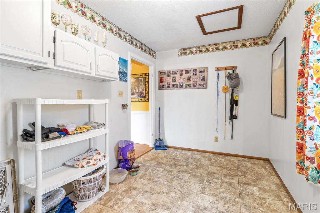 Forest View Hills 03 - Residential